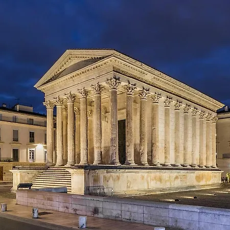 Apartment Au Croco Fleuri, 50m Des Arenes, Terrasse Nimes
