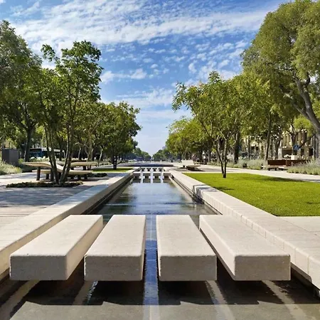 Au Croco Fleuri, 50m Des Arènes, Terrasse