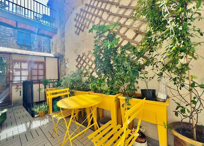 Au Croco Fleuri, 50m Des Arenes, Terrasse * Nimes